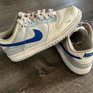 Nike Dunk lows Hyper Royal